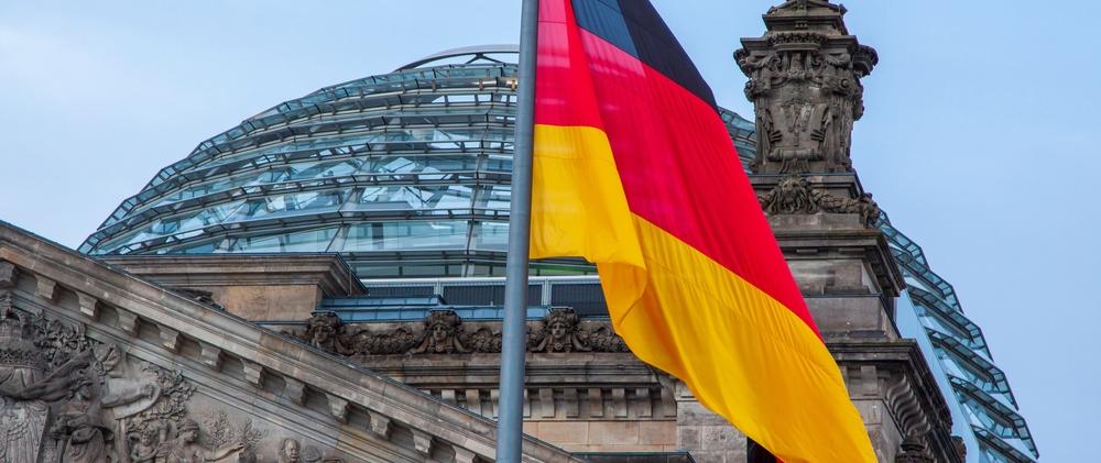 shutterstock_2508296357_Juan Garcia Hinojosa_Reichstagsgebäude_Frei