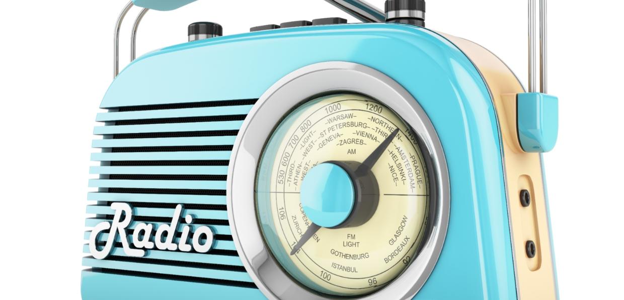 shutterstock_280015085_Ksander_Radio Retro_frei