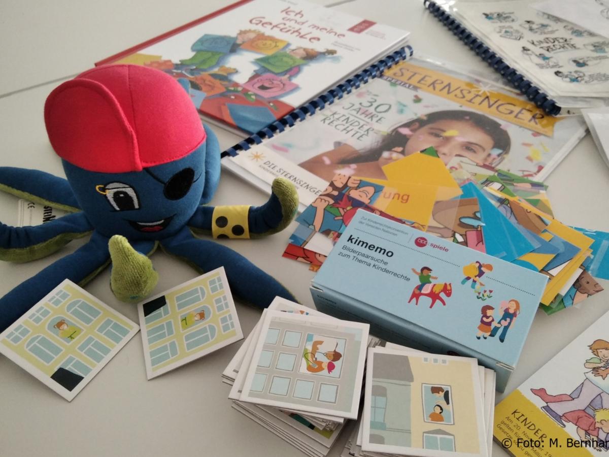 eine Box, viel drin zum Thema Kinderrechte