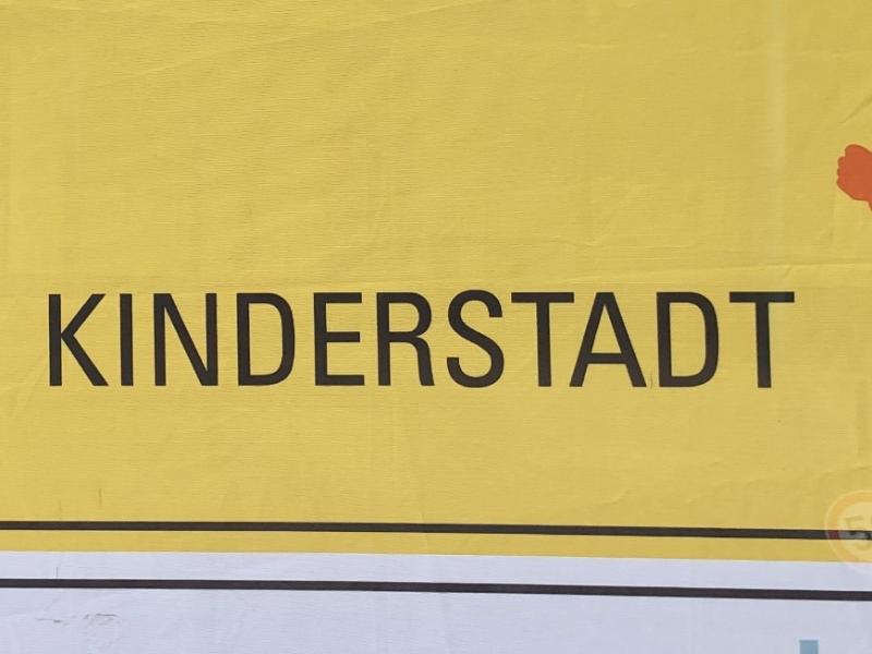 Auch in diesem Sommer finden wieder zahlreiche Kinderstädte statt, unter anderem auch in Hürth und in Bergheim. Das Foto machte Bernd HAmer für Himmel und Erde an Rhein und Erft für die Medienwerkstatt Katholisches Bildungsforum Rhein-Erft.