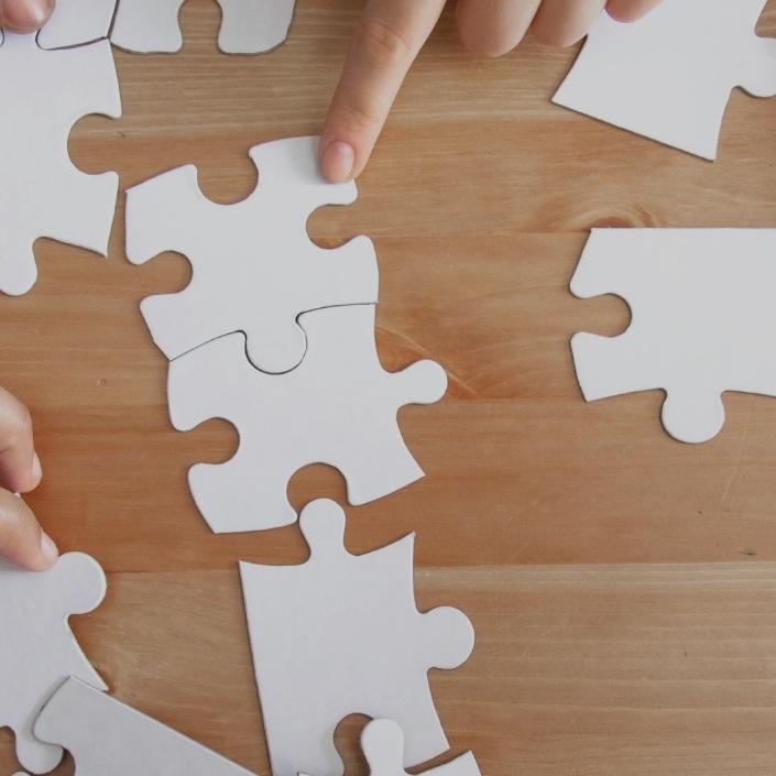 Kooperation: gemeinsam ein Puzzle legen - gemeinsam ein Problem lösen
