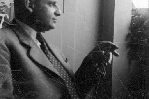 ריכרד_ליכטהיים_1932_שווייץ_(בתוך_אלבום_של_משפחת_ליכטהיים_לדורותיה_בראש_האלבום_עמ-PHAL-1621312