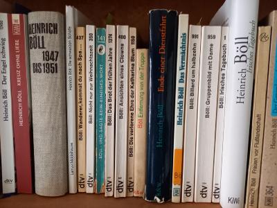 Bücher_Böll_1