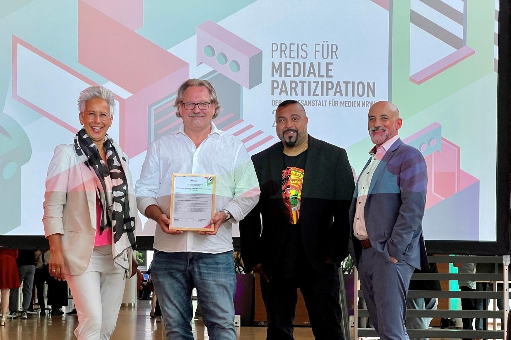 Preisverleihung: Hörfunk-Preis für mediale Partizipation der Landesanstalt für Medien NRW für das medienpädagogische Projekt „Erzieher on Air“