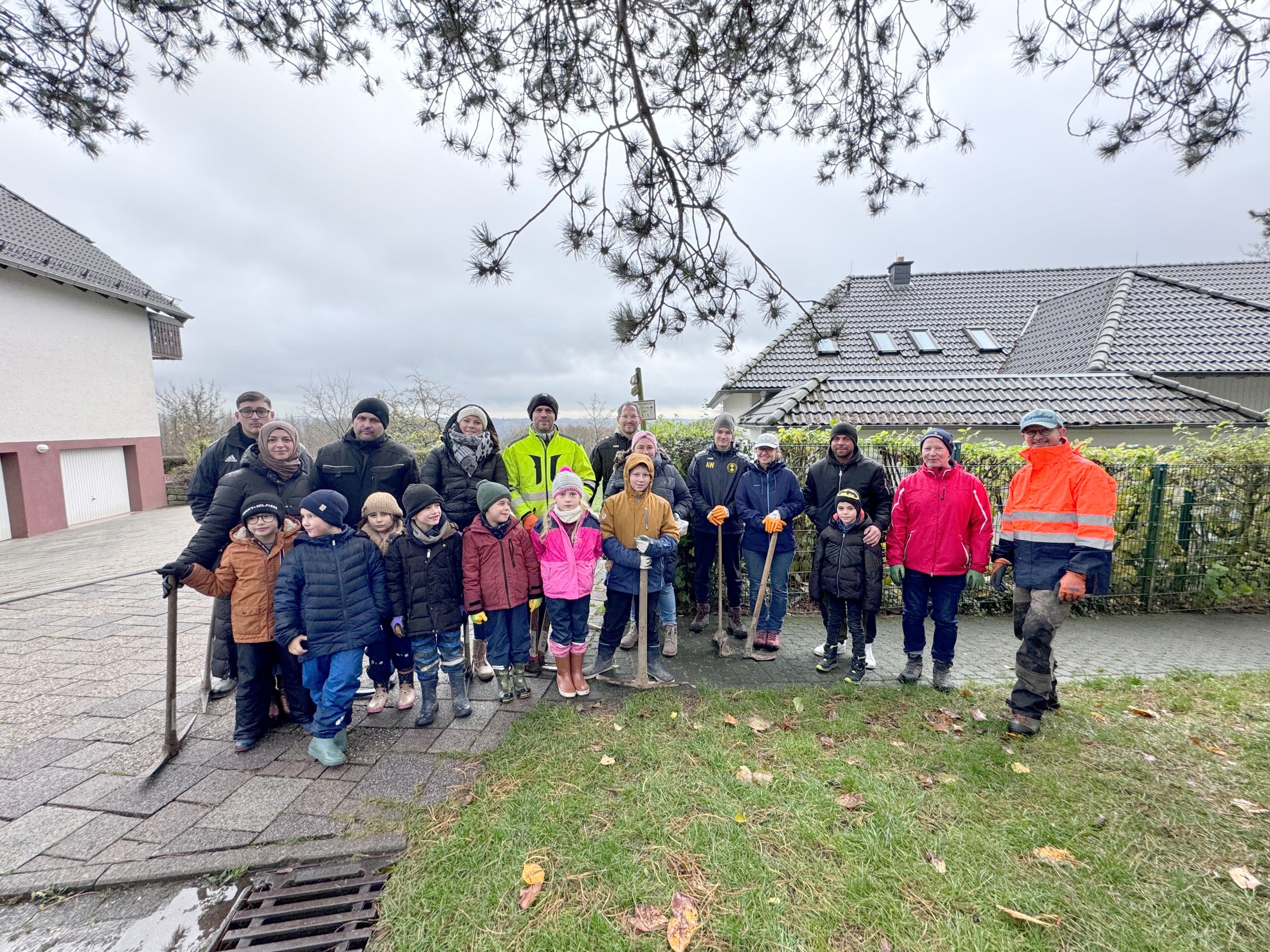 Baumpflanzaktion1412