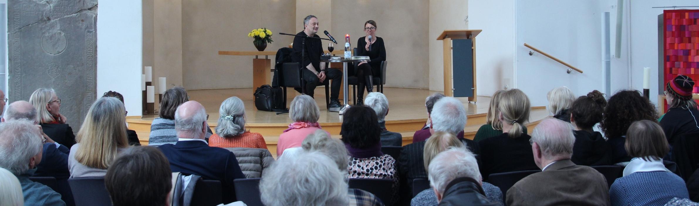 Feridun Zaimoglu im Interview mit Katja Schettler anlässlich einer Lesung in der Citykirche Wuppertal