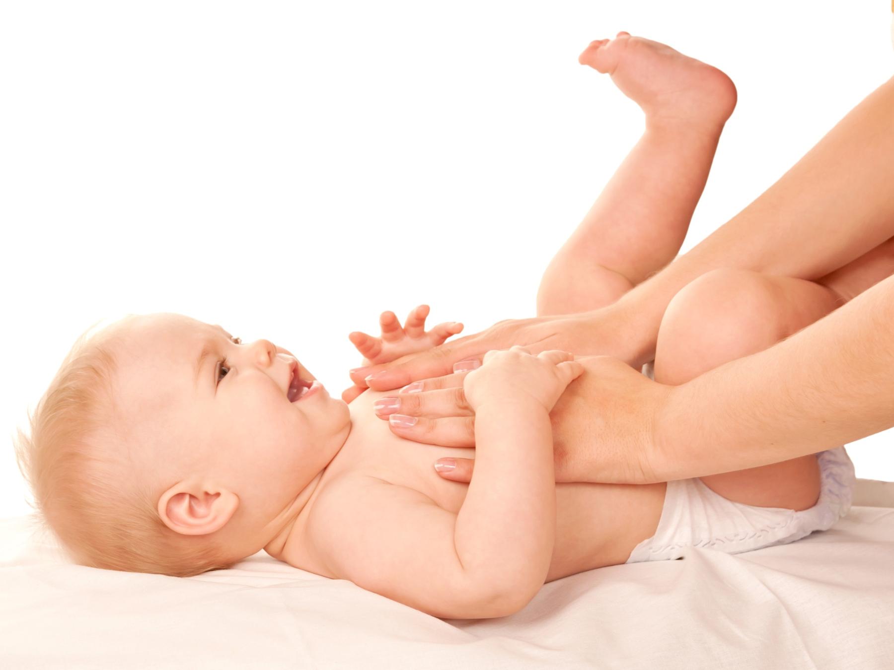 shutterstock-121284070-Vitalinka-Babymassage-frei