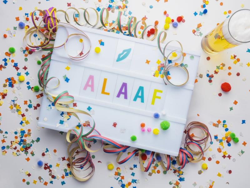 shutterstock_755594590_r.classen_Lichtlampe_Alaaf_Karnevaldeko_Kölsch_frei