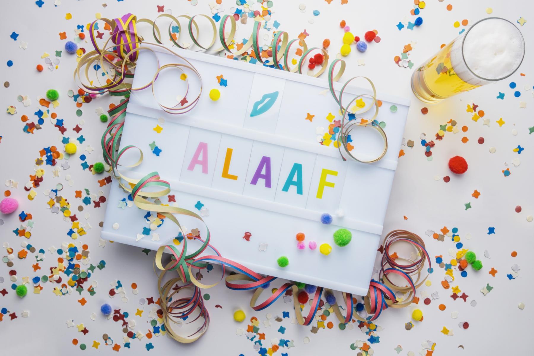 shutterstock_755594590_r.classen_Lichtlampe_Alaaf_Karnevaldeko_Kölsch_frei