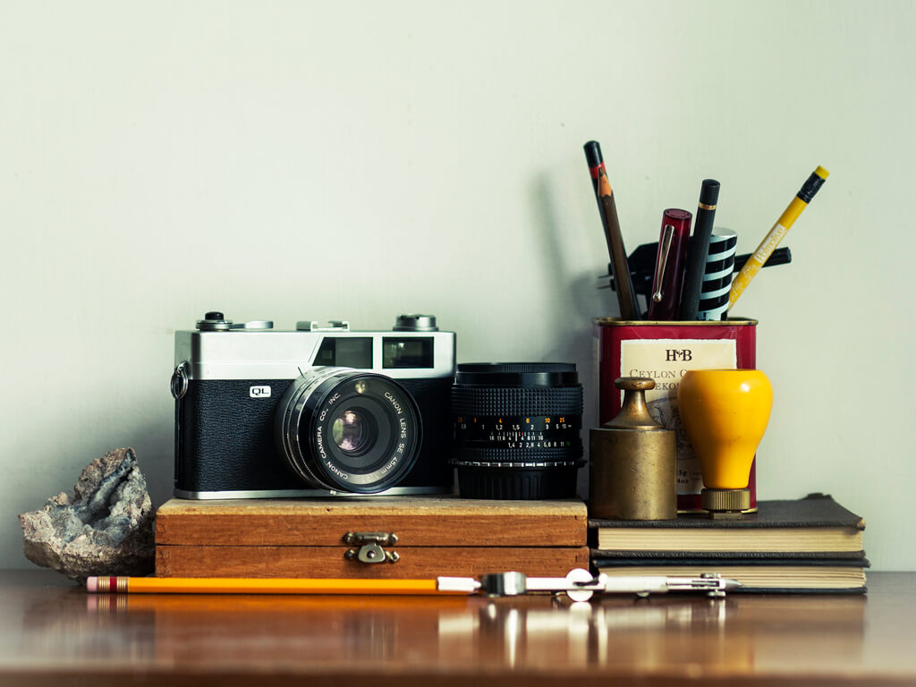 Stilleben mit Kamera