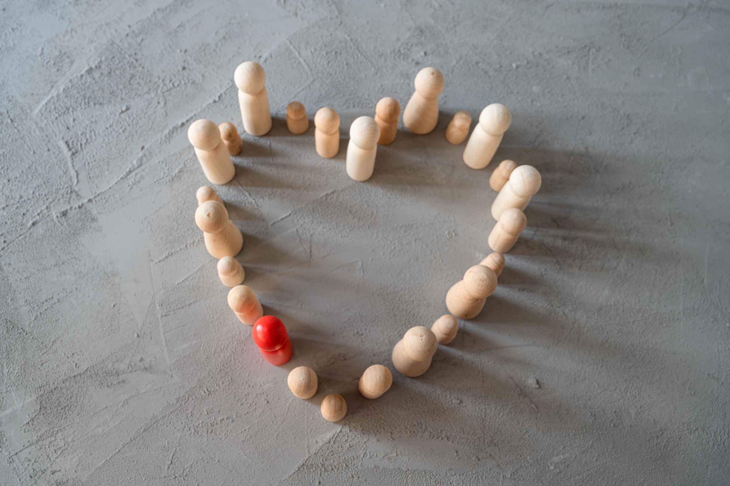 Herz aus Spielfiguren