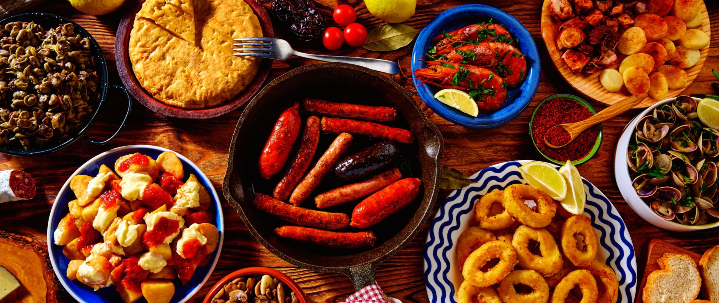 Spanische Tapas_bunte Schüsselchen