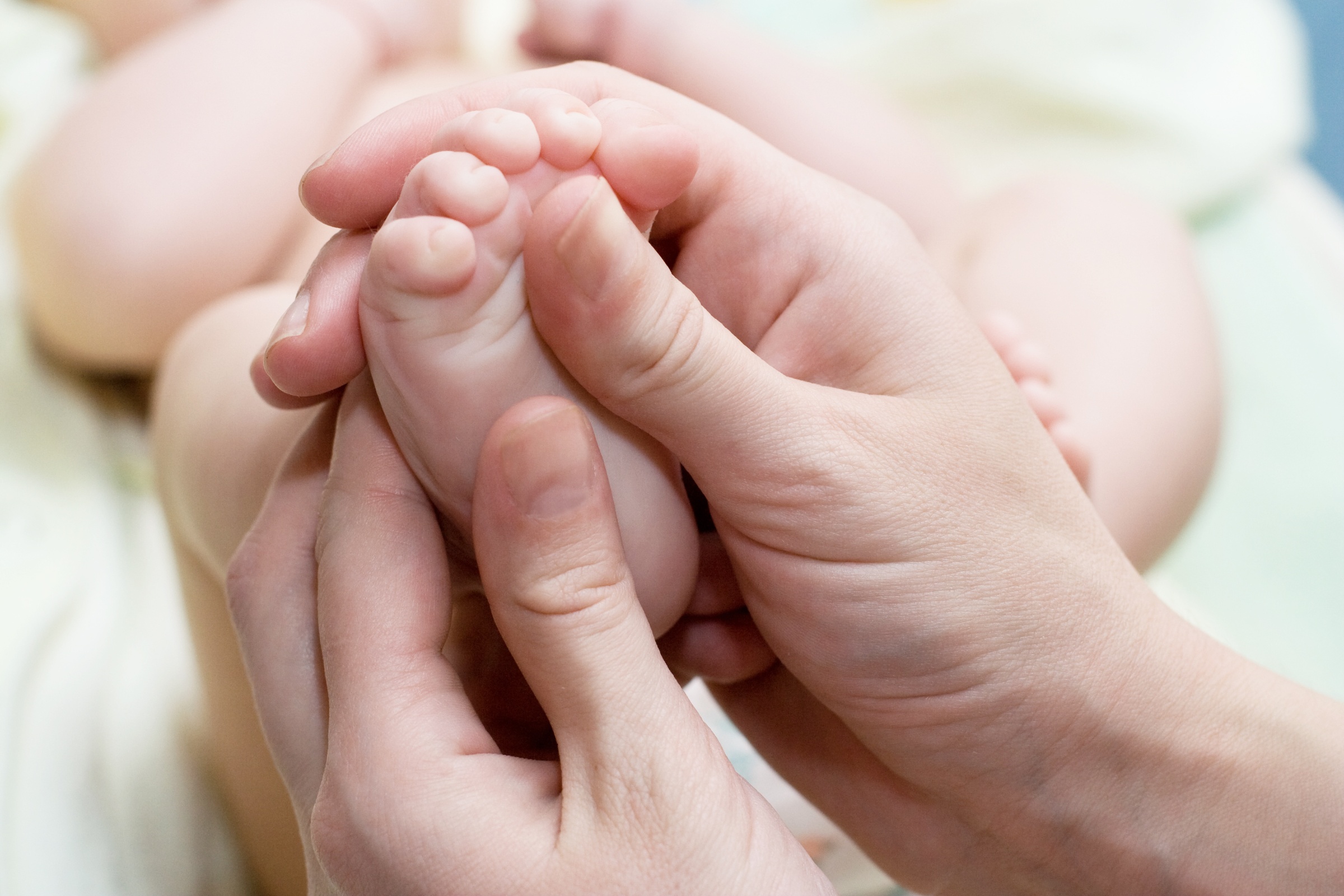 Babymassage Füßchen