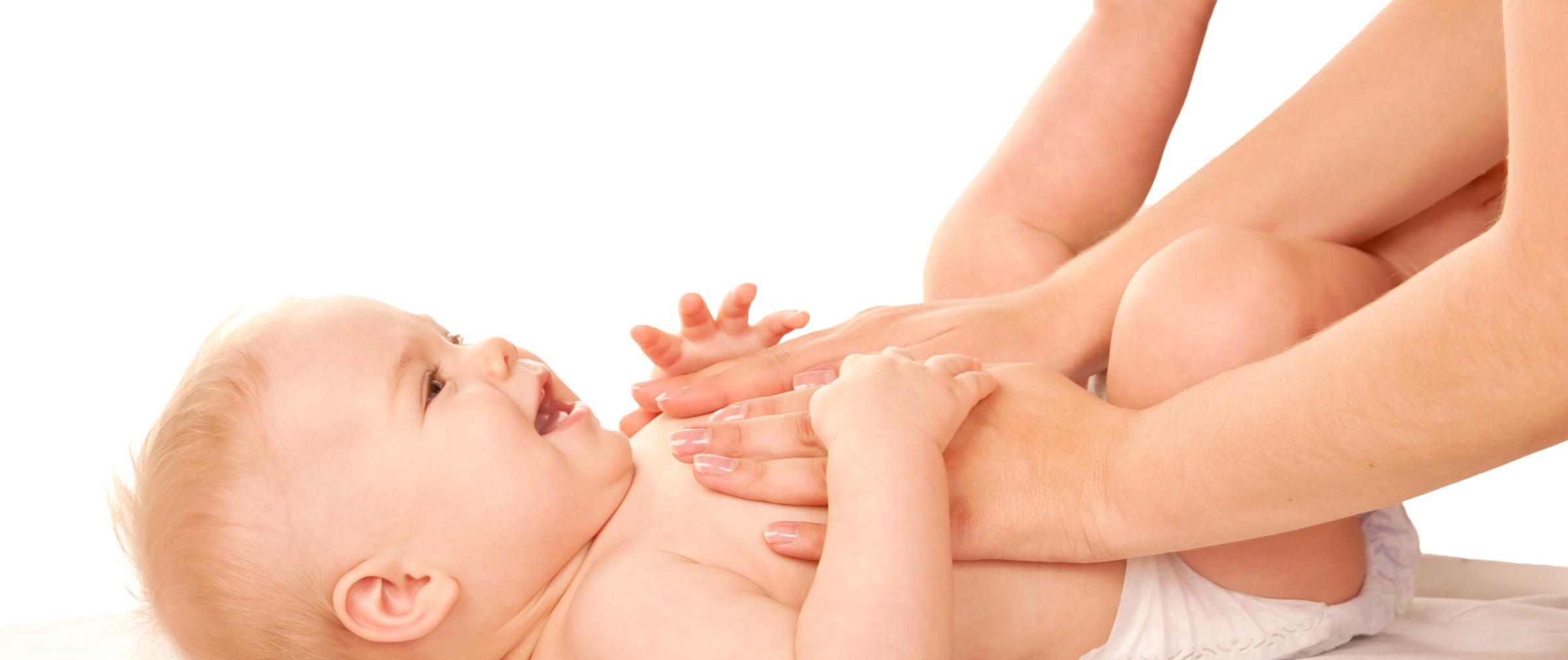shutterstock-121284070-Vitalinka-Babymassage-frei